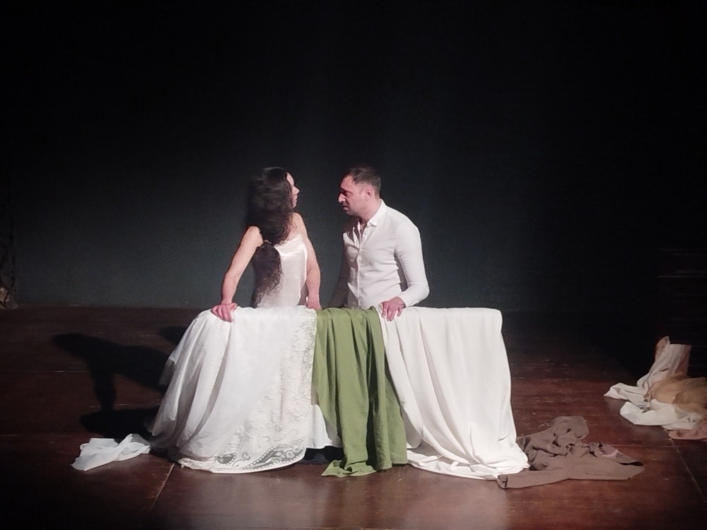 Las escenas secundarias.